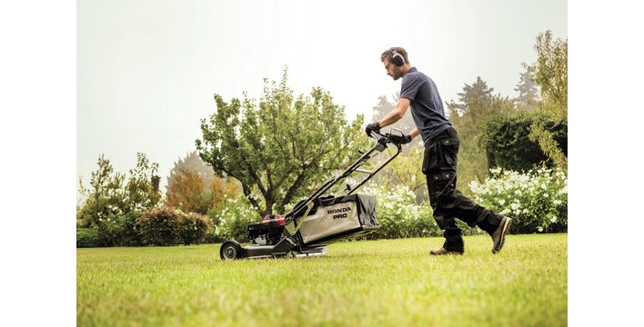 Honda HRH536QX 21" Pro Rear Roller Lawnmower